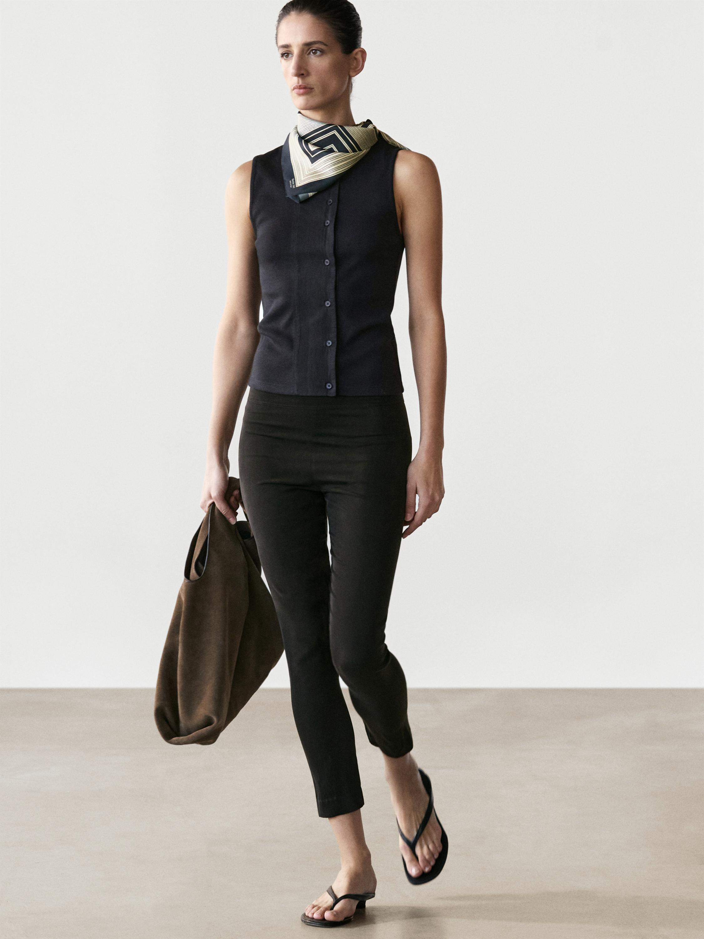 Cotton blend top with placket detail